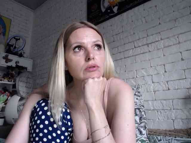 AngelAlone webcam