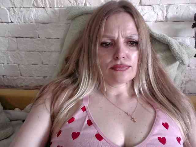 AngelAlone webcam