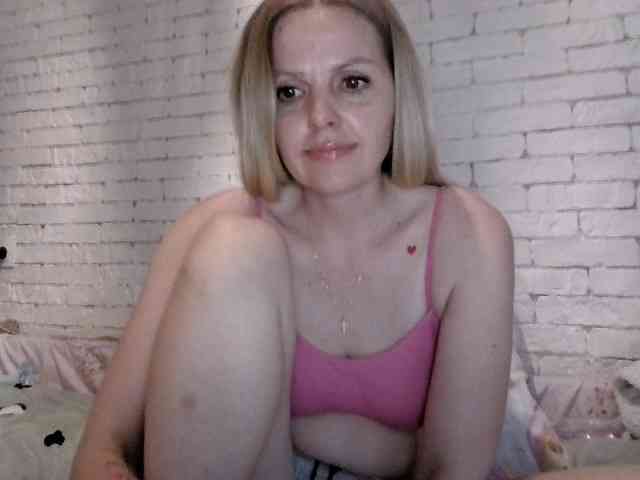 AngelAlone webcam