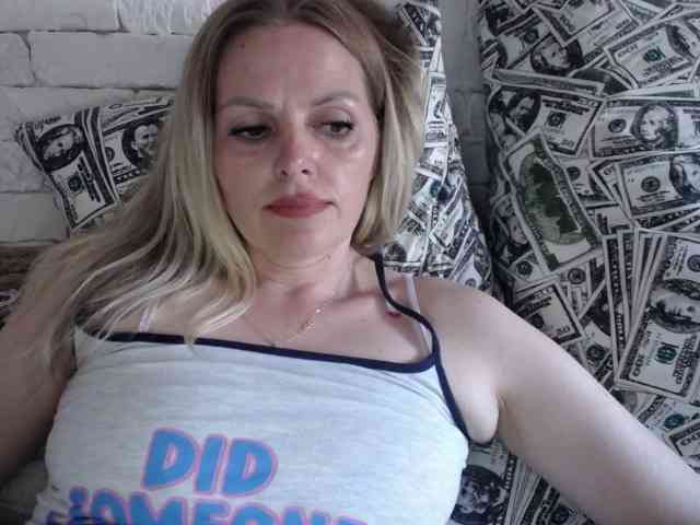 AngelAlone webcam