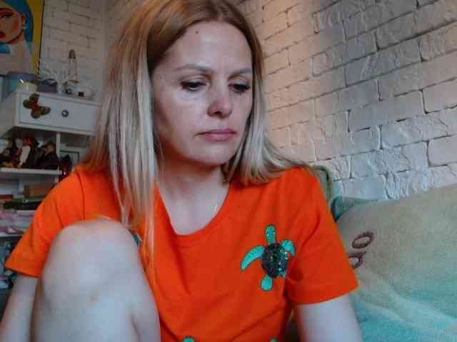 AngelAlone webcam