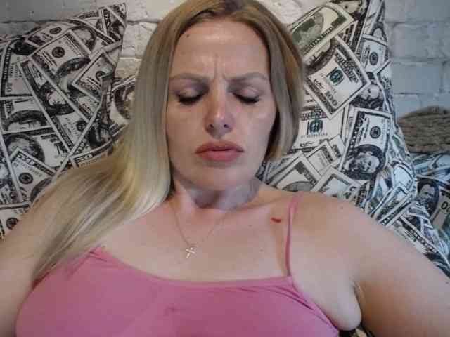 AngelAlone webcam