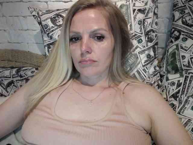 AngelAlone webcam