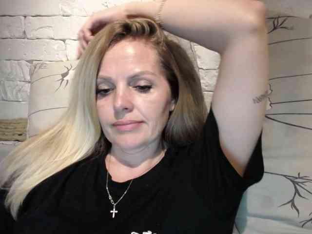 AngelAlone webcam
