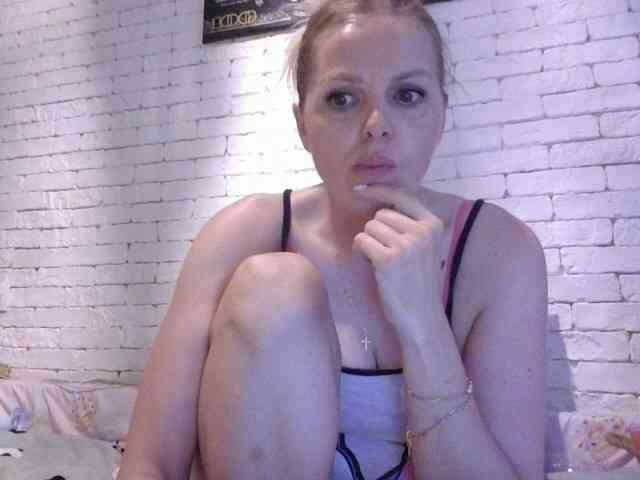 AngelAlone webcam