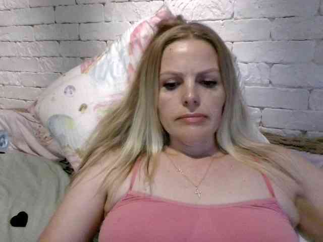 AngelAlone webcam