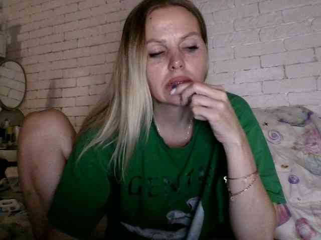 AngelAlone webcam
