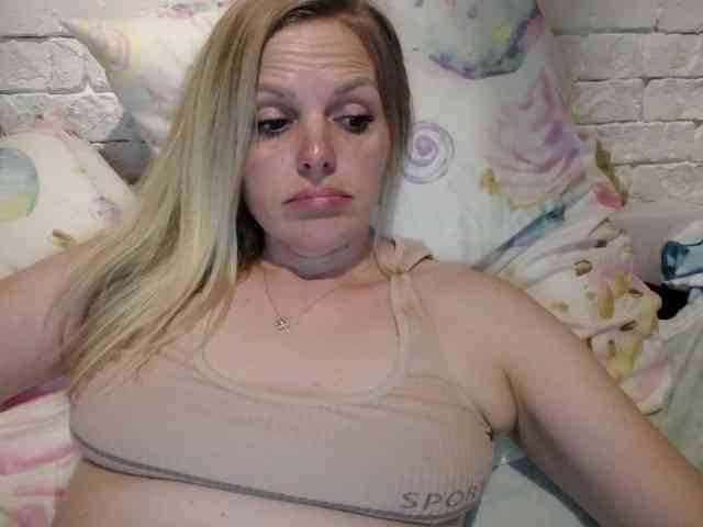 AngelAlone webcam