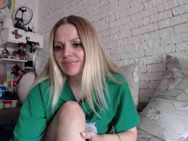 AngelAlone webcam
