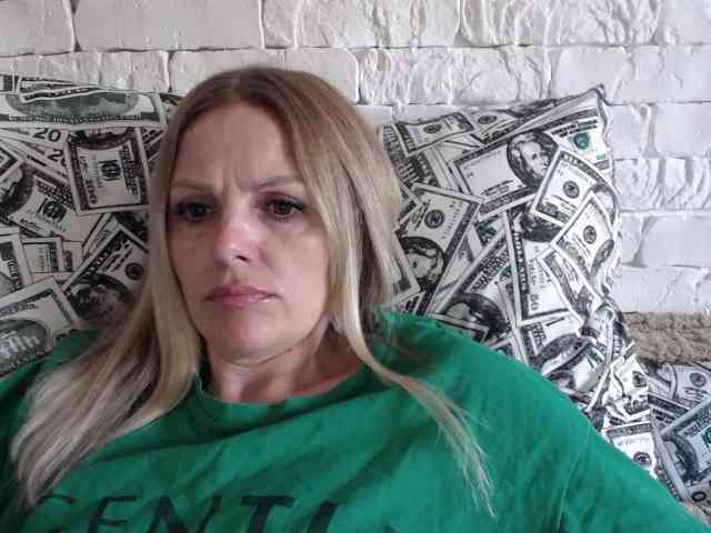 AngelAlone webcam