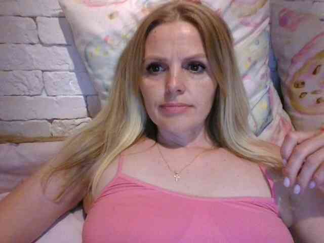 AngelAlone webcam