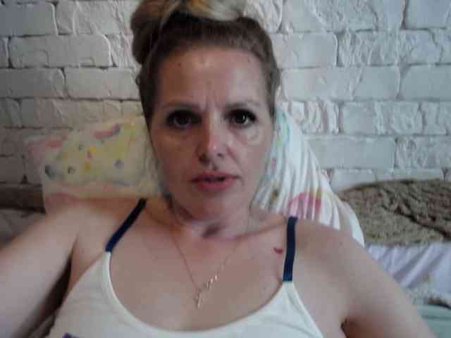AngelAlone webcam