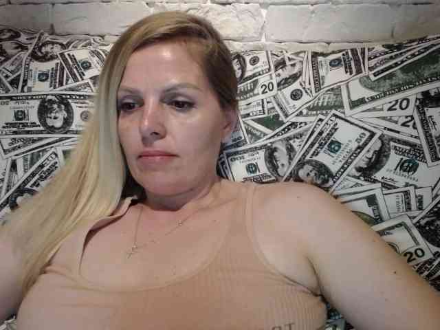 AngelAlone webcam