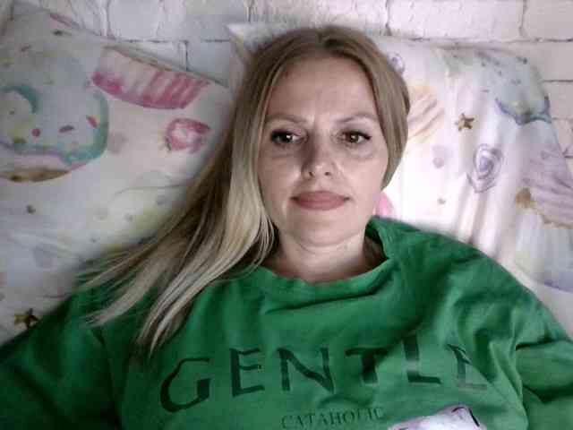 AngelAlone webcam