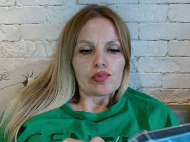 private chat room AngelAlone