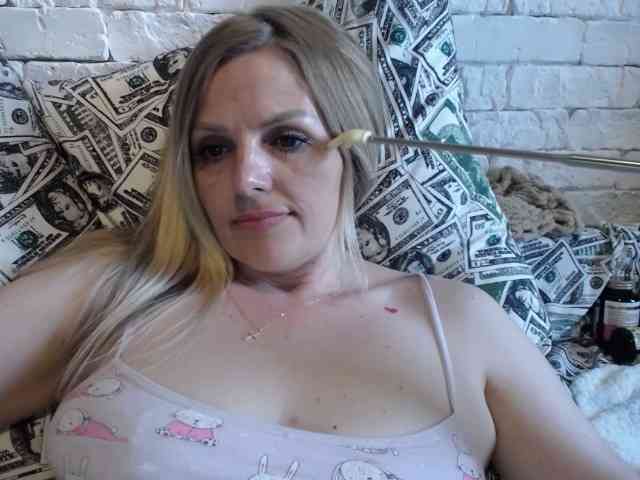 AngelAlone webcam