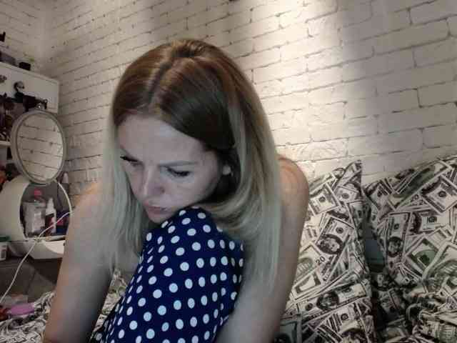 AngelAlone webcam