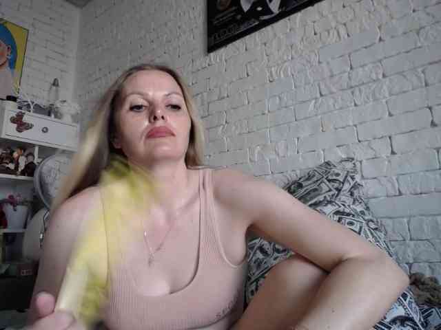 AngelAlone webcam