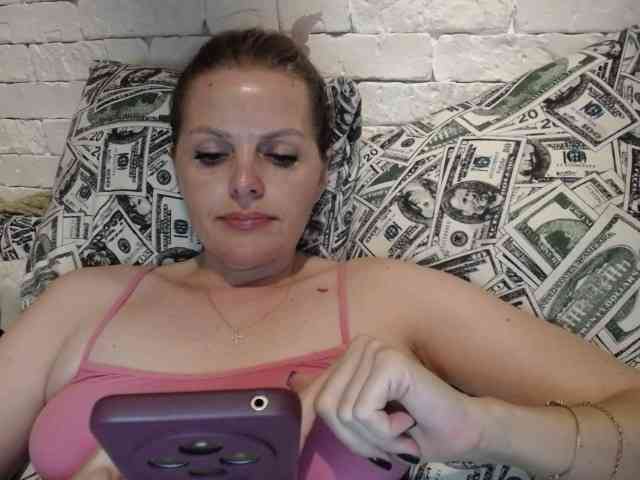 AngelAlone webcam