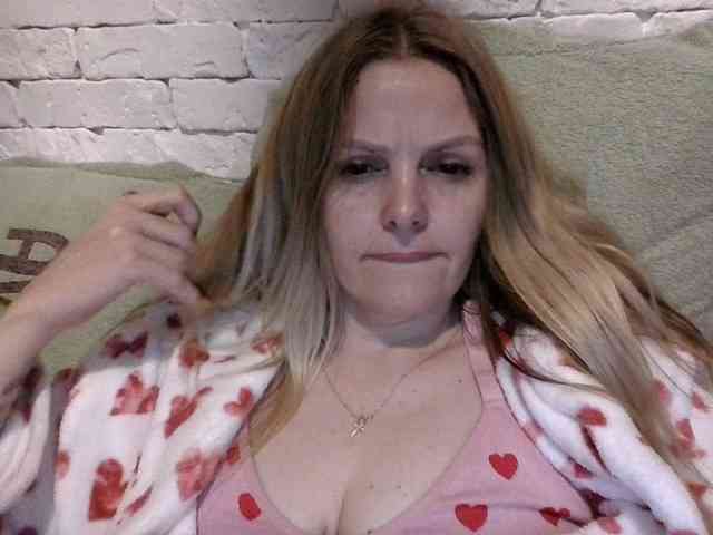 AngelAlone webcam