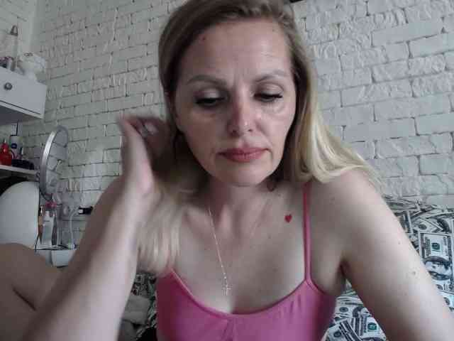 AngelAlone webcam