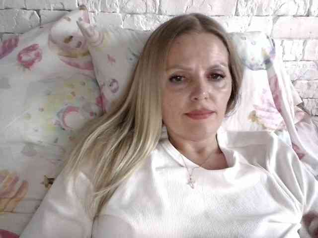 AngelAlone webcam