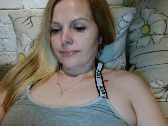 AngelAlone webcam