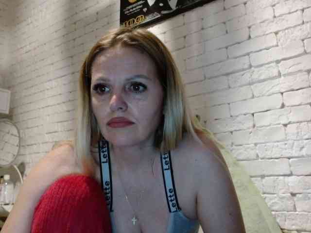 AngelAlone webcam