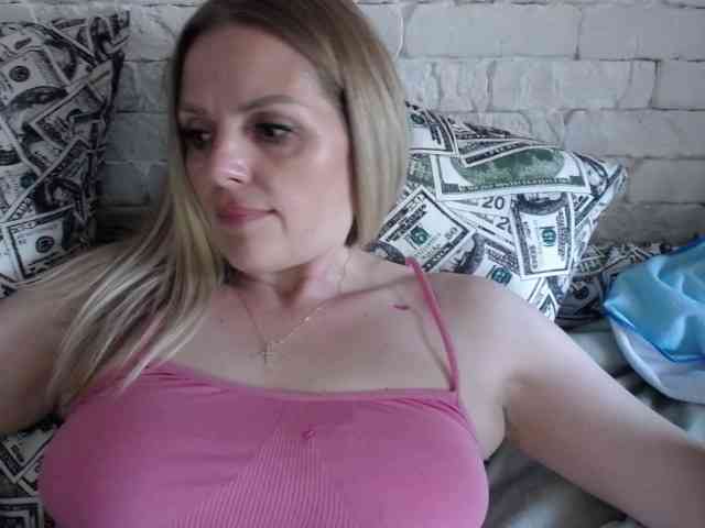 AngelAlone webcam