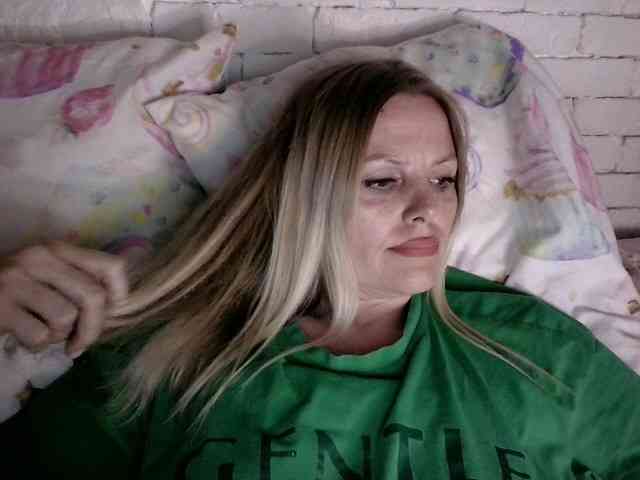 AngelAlone webcam