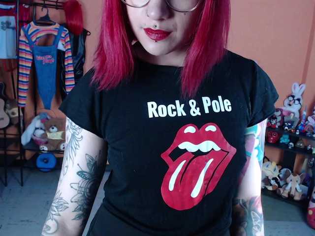 MiaJhons's BongaCams show and profile