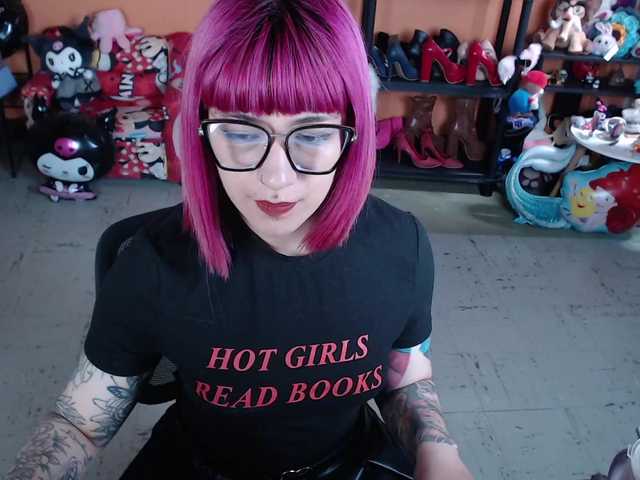 MiaJhons's BongaCams show and profile