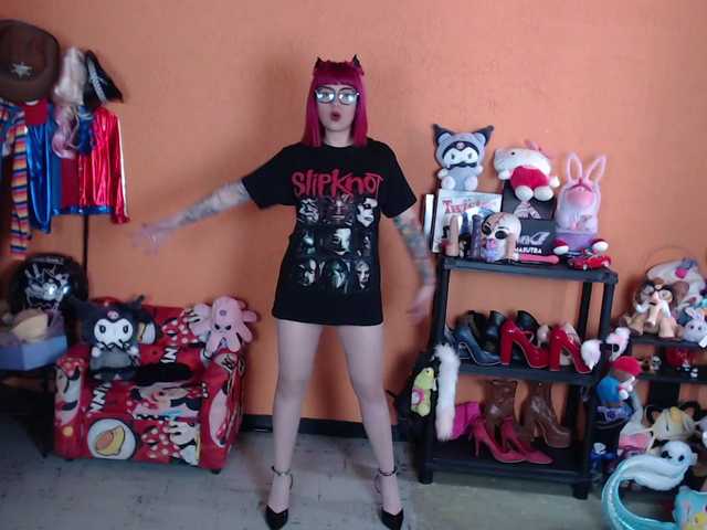 MiaJhons's BongaCams show and profile