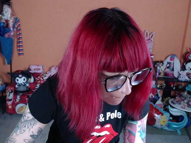 MiaJhons's BongaCams show and profile