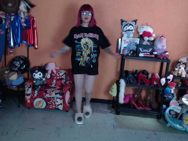 MiaJhons's BongaCams show and profile