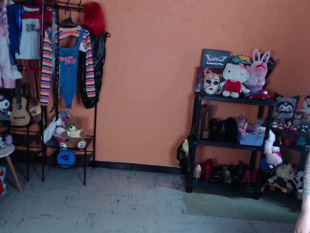 MiaJhons's BongaCams show and profile