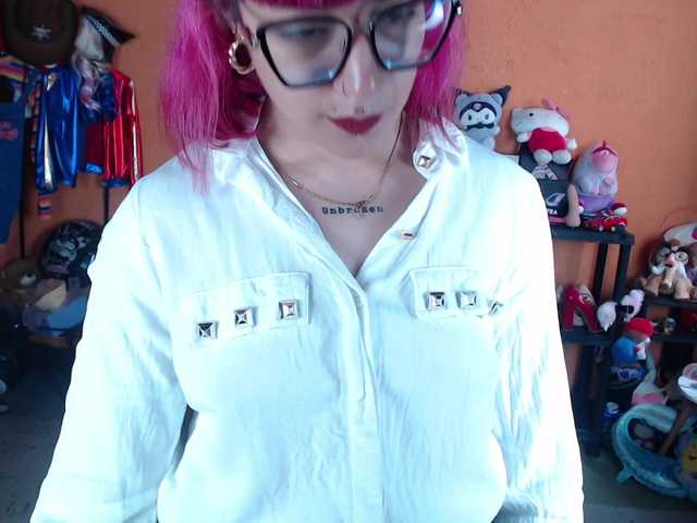 MiaJhons's BongaCams show and profile