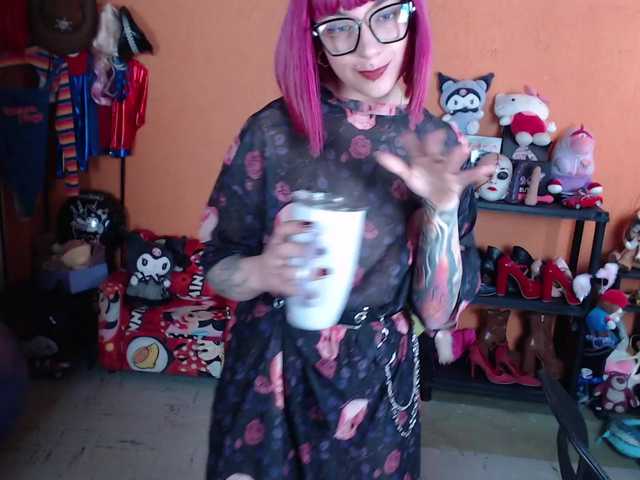 MiaJhons's BongaCams show and profile