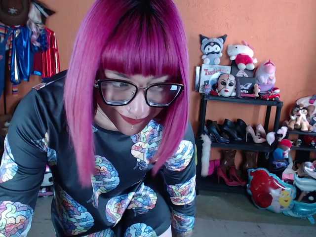 MiaJhons's BongaCams show and profile