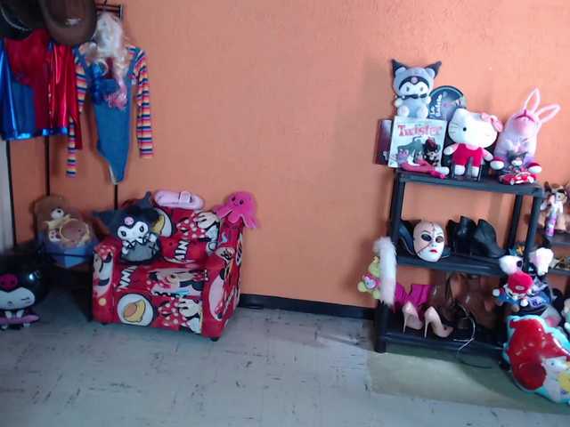 MiaJhons's BongaCams show and profile