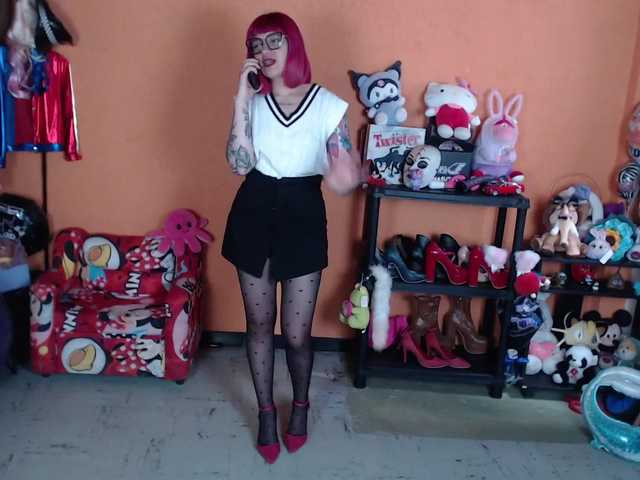 MiaJhons's BongaCams show and profile