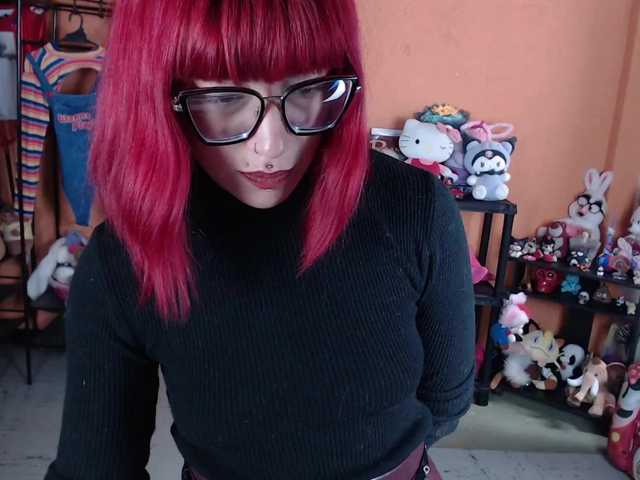 MiaJhons's BongaCams show and profile
