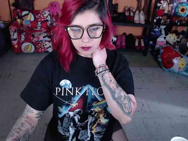 MissMia webcam
