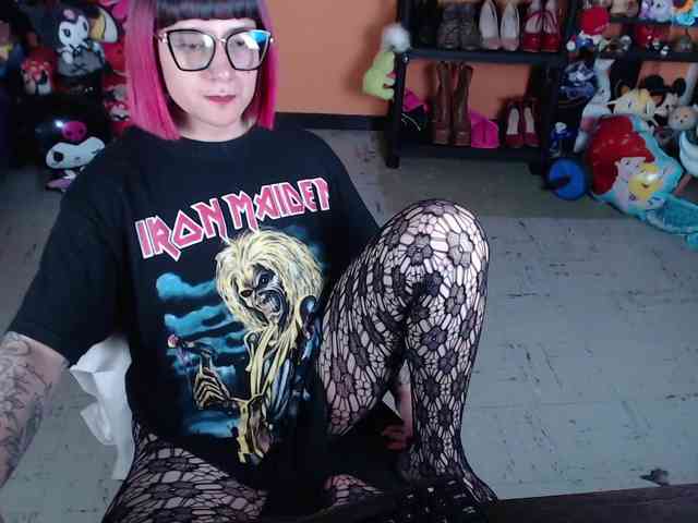 MissMia webcam