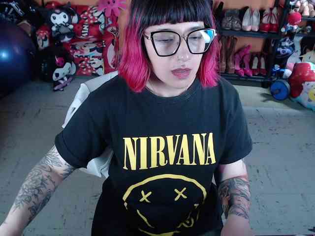 MissMia webcam