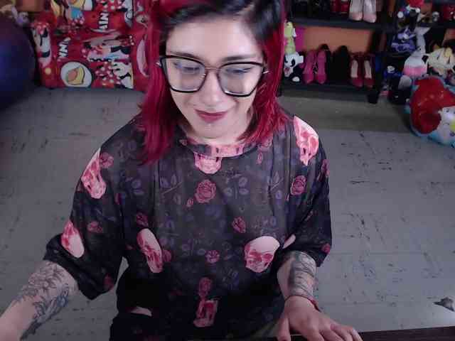 MissMia webcam