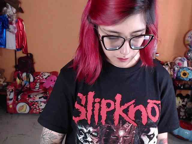MissMia webcam