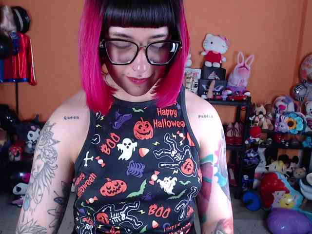 MissMia webcam