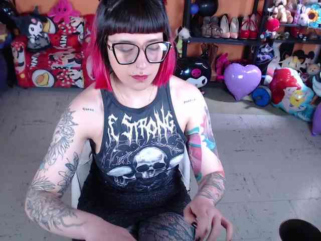 MissMia webcam