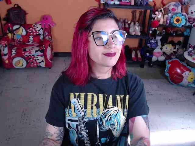 MissMia webcam